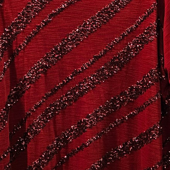 Women's Red Embellished Tunic - Plus Size 3X/24 - Picture 2 of 7